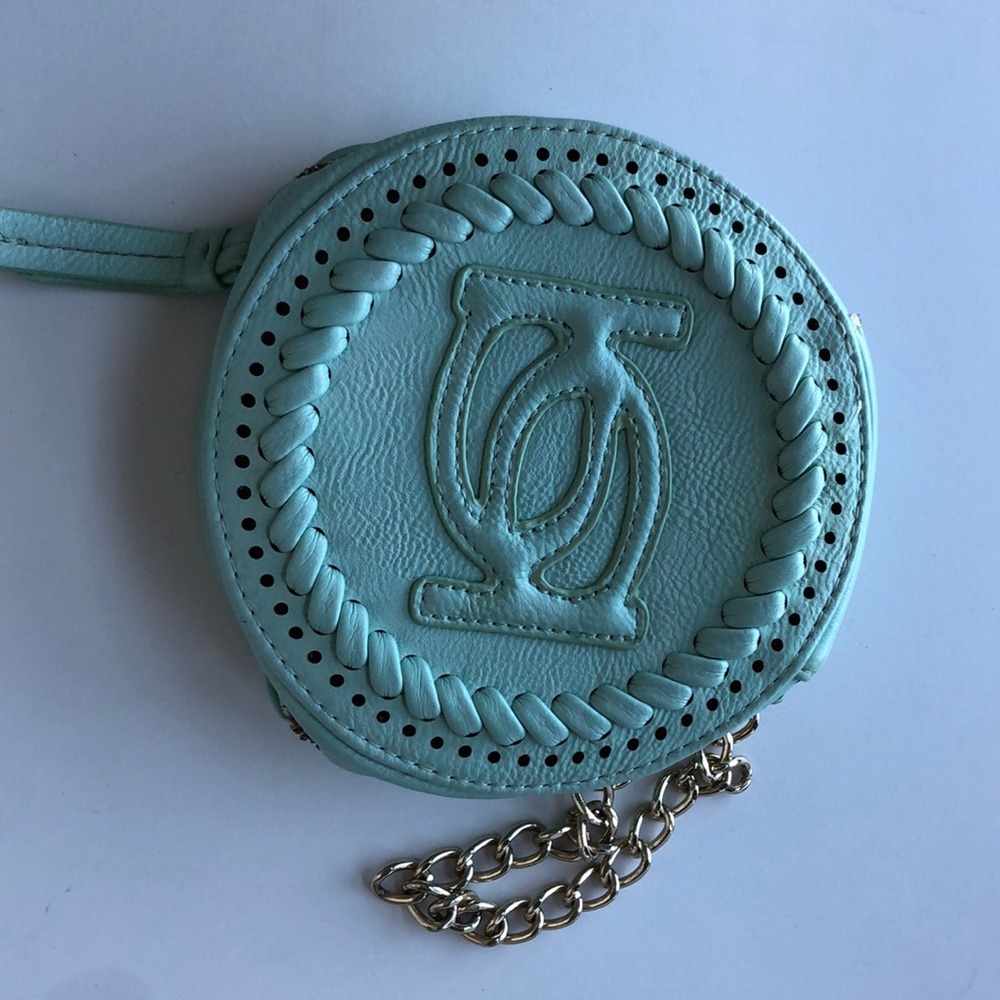 BeBe pouch